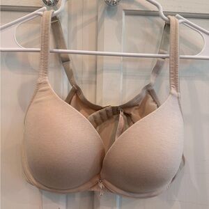 Size 40B  Cacique Cotton Boost Plunge T-Shirt Bra